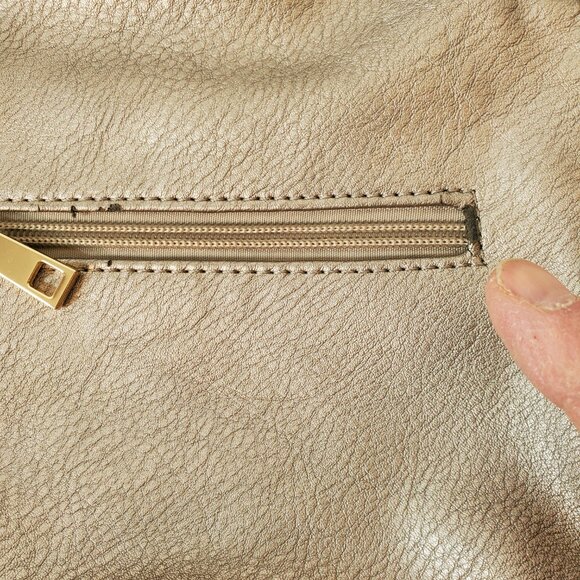 Silver Front Flap Expandable Crossbody Bag Purse. Faux Leather Adjustable Strap. - Picture 11 of 11